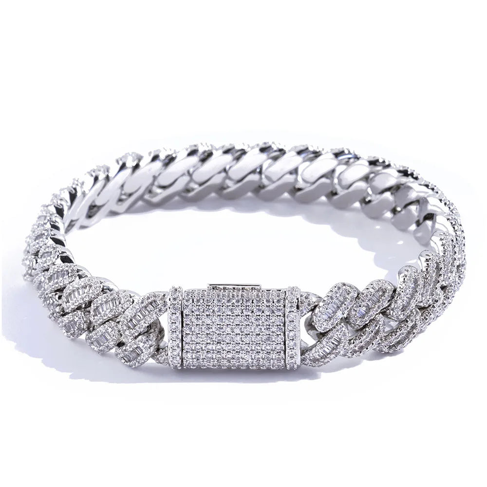 AV cuban Link Chain Bracelet