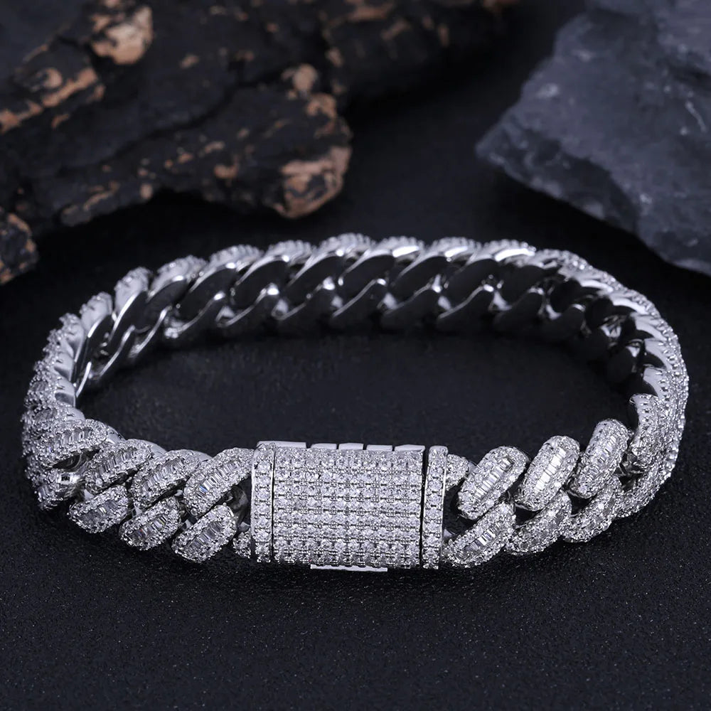 AV cuban Link Chain Bracelet