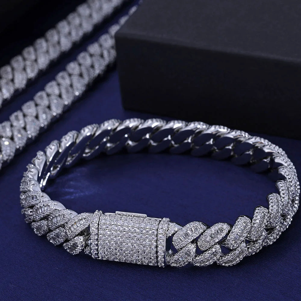 AV cuban Link Chain Bracelet