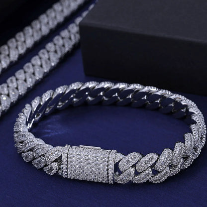 AV cuban Link Chain Bracelet