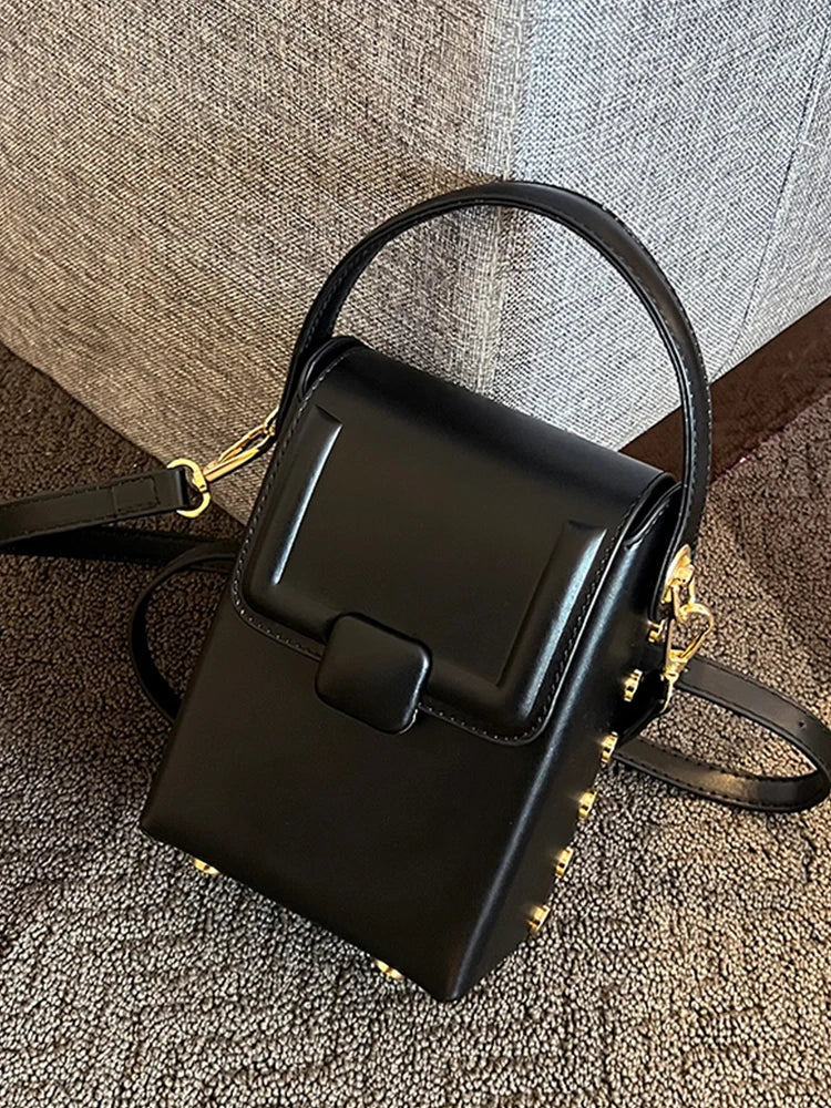 AV handbag